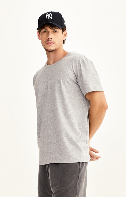 Camiseta Lisa de Algodão Nacional Masculina