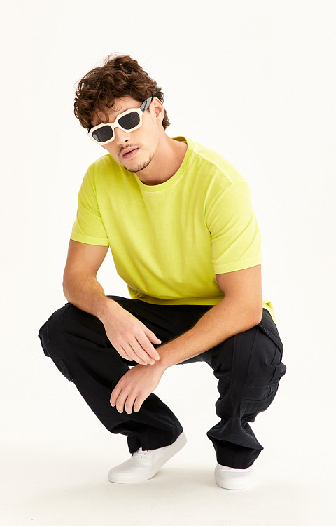CAMISETA NEON ESTONADA LISA MASCULINA PREMIUM