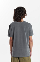 CAMISETA ESTONADA LISA GOLA CANOA CORTE À FIO MASCULINA PREMIUM - PROMO