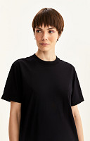 CAMISETA OVERSIZED LISA DE ALGODÃO SUSTENTÁVEL PREMIUM FEMININA