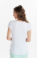 CAMISETA LISA GOLA A FIO DE ALGODÃO SUSTENTÁVEL PREMIUM FEMININA