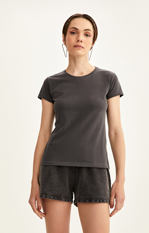CAMISETA BABY LOOK ESTONADA LISA PREMIUM FEMININA