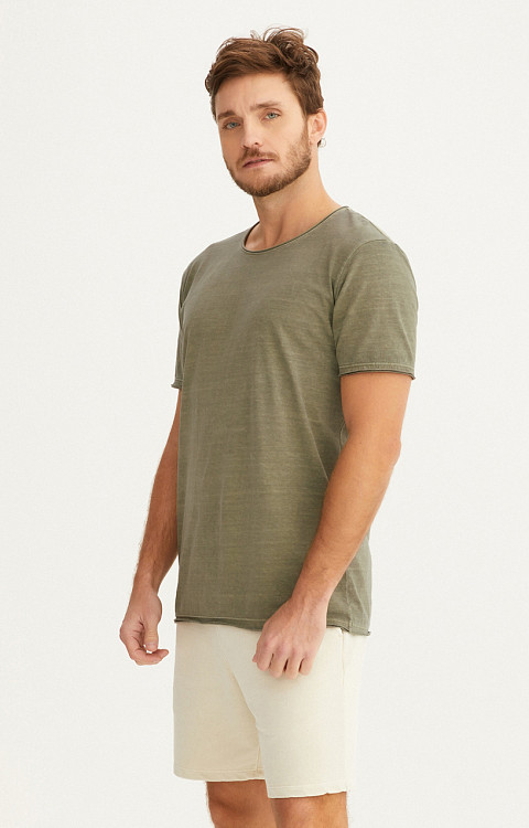 Camiseta Estonada Lisa Gola Canoa Premium Masculina